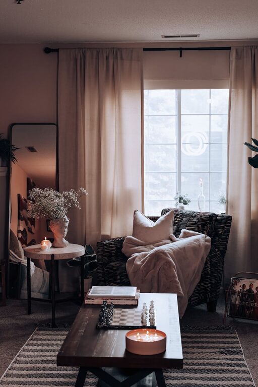 How to Create a Cosy and Inviting Living Room on a Budget